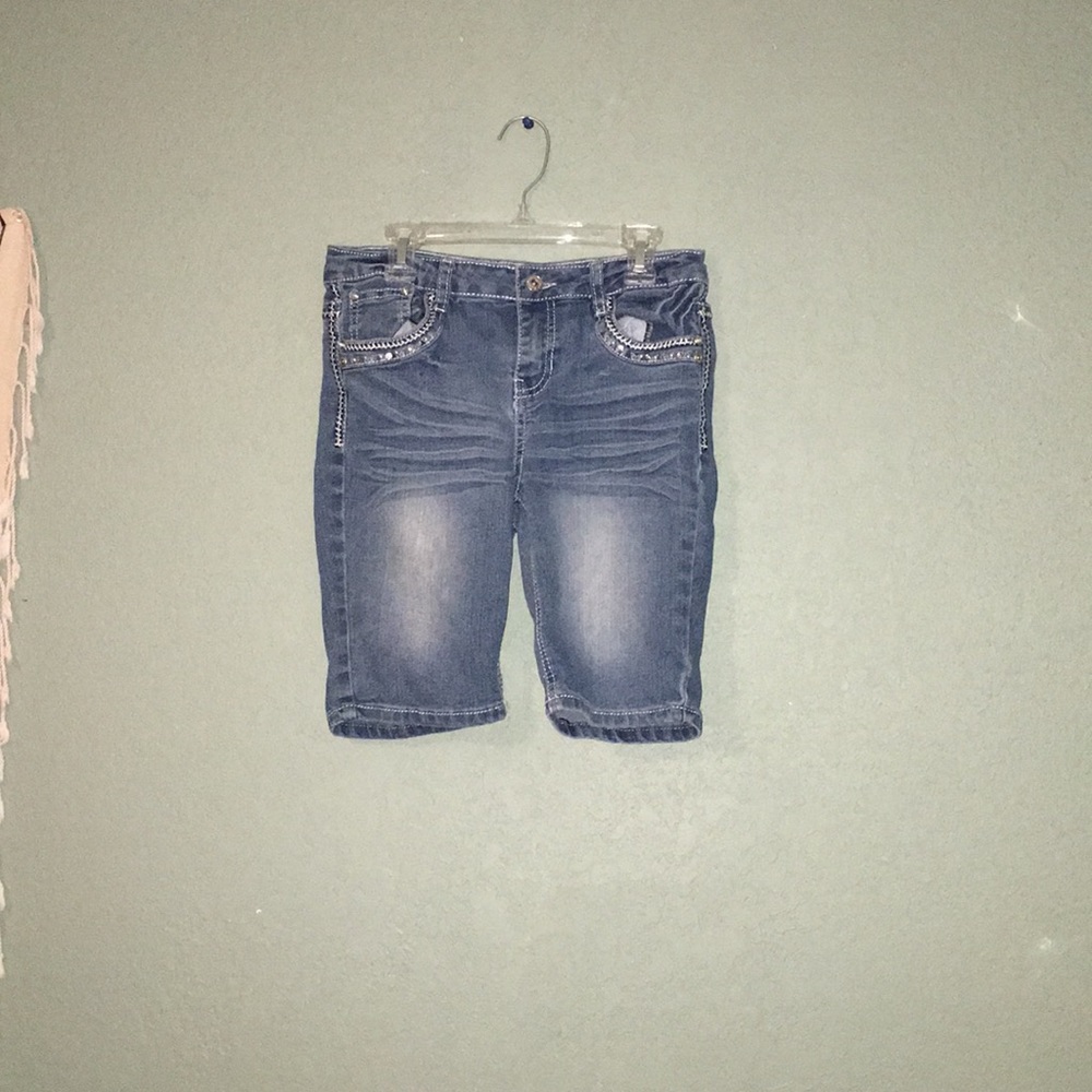 Light wash Jean short